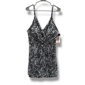 Lands’ End NWT Swim Dress Women’s Size XXL Black White Leaf‎ Print One Piece